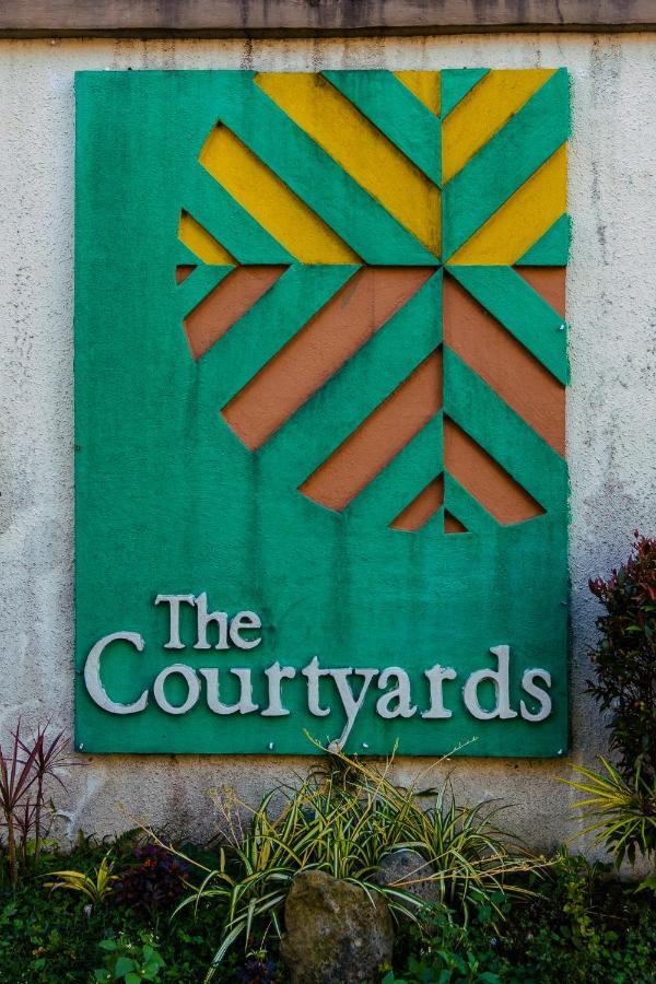 Yong's Place At Goshen - The Courtyard