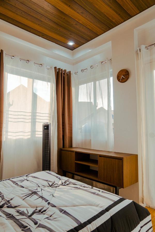 Yong's Place At Goshen - The Courtyard Apartment *
